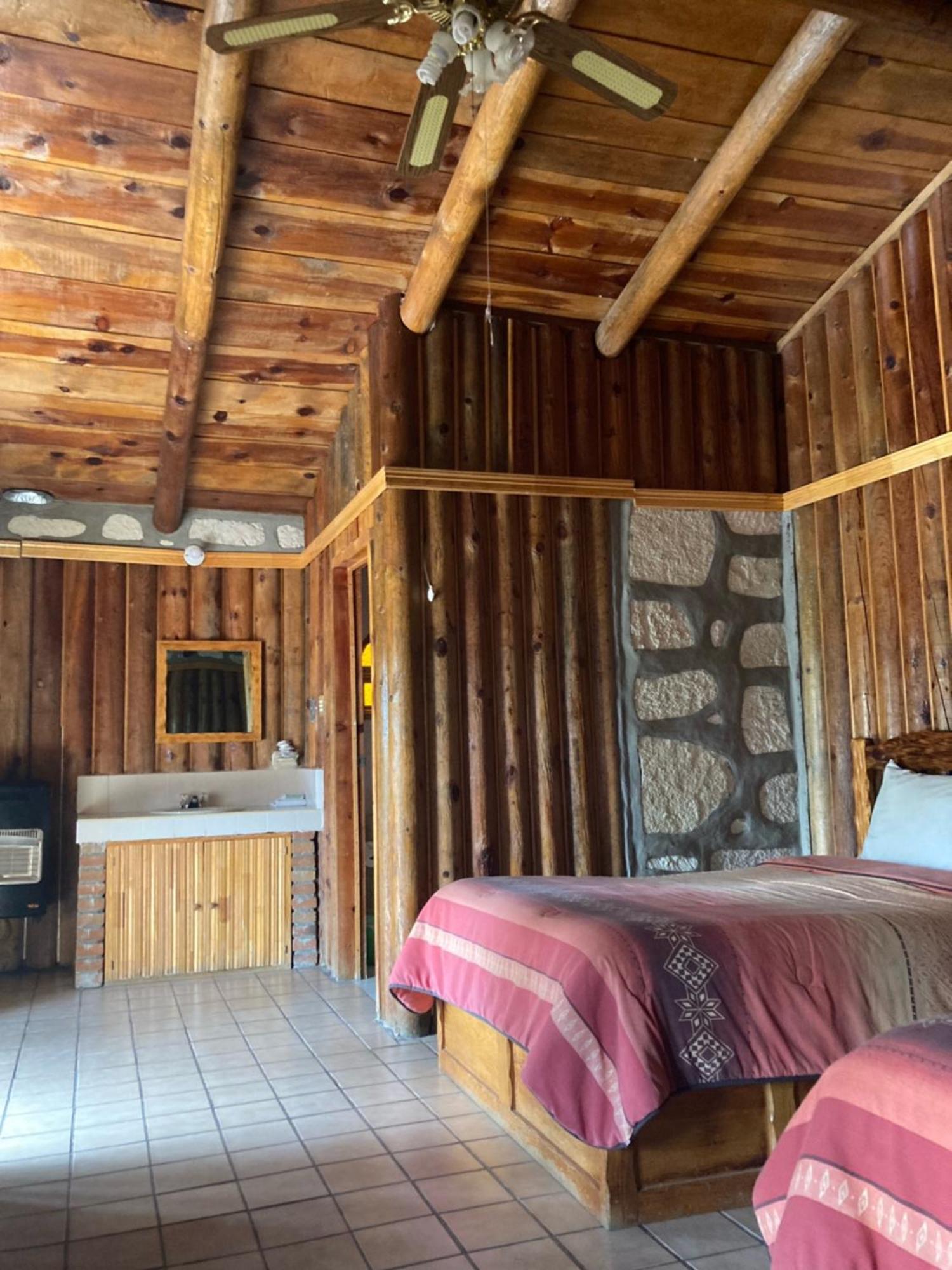 Hotel Mansión Tarahumara Areponapuchi Exterior foto