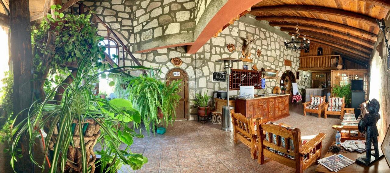 Hotel Mansión Tarahumara Areponapuchi Exterior foto